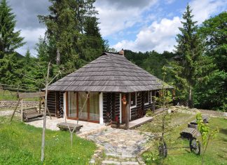 Casa Bunicilor Cazare in Bucovina