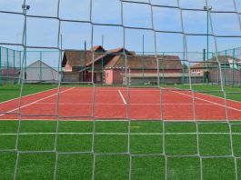 3 tipuri de gazon artificial pentru terenurile de sport şi 1 gazon decorativ 3 tipuri de gazon artificial pentru terenurile de sport şi 1 gazon decorativ