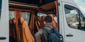 Cauţi o firmă serioasă de transport internaţional persoane & pachete? transport international persoane pachete