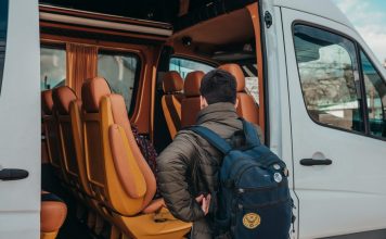 Cauţi o firmă serioasă de transport internaţional persoane & pachete? transport international persoane pachete