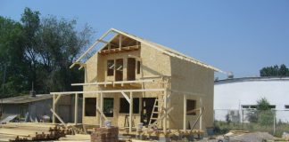 O firmă serioasă de construcţii CASE DIN LEMN ecologice, moderne și economice firma constructii case pe structura din lemn