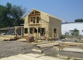 O firmă serioasă de construcţii CASE DIN LEMN ecologice, moderne și economice firma constructii case pe structura din lemn