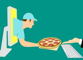 Top 4 avantaje vizibile ale serviciului de livrare mâncare Top 4 avantaje vizibile ale serviciului de livrare mâncare