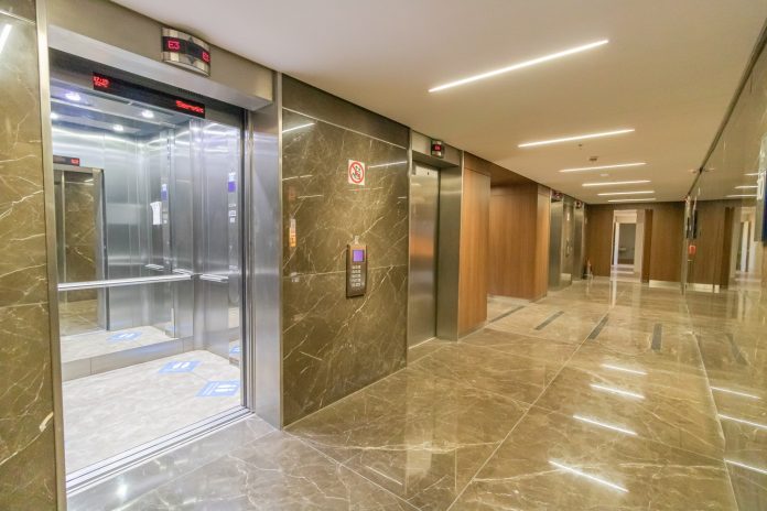 Cum să alegi un contract de service pentru ascensor