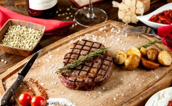 Ceafă de porc: 5 rețete delicioase pentru o carne gustoasă și suculentă Ceafă de porc: 5 rețete delicioase pentru o carne gustoasă și suculentă