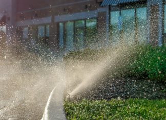 Beneficiile unui sistem de irigare automatizat pentru grădina ta Beneficiile unui sistem de irigare automatizat pentru gradina ta