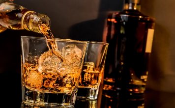 Top 3 cadouri perfecte pentru iubitorii de whisky Top 3 cadouri perfecte pentru iubitorii de whisky