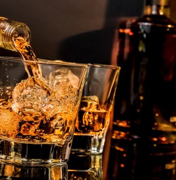 Top 3 cadouri perfecte pentru iubitorii de whisky Top 3 cadouri perfecte pentru iubitorii de whisky