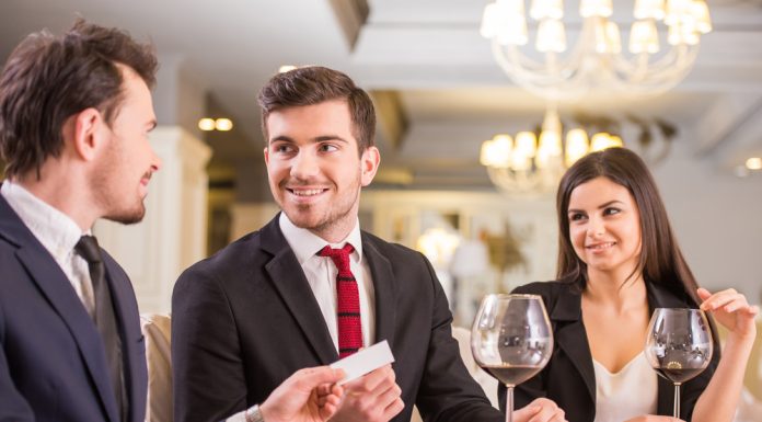 Organizarea unei întâlniri de afaceri în București. Sfaturi și idei pentru negocieri de succes Organizarea unei întâlniri de afaceri în București. Sfaturi și idei pentru negocieri de succes