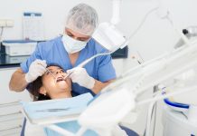 Retracții gingivale – Cauze si tratamente moderne pentru un zâmbet sănătos! Retracții gingivale - Cauze si tratamente moderne pentru un zâmbet sănătos!