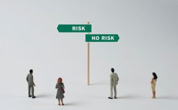 Risc versus Recompensă: Analiza investiţiilor în pieţele emergente Risc versus Recompensă Analiza investiţiilor în pieţele emergente
