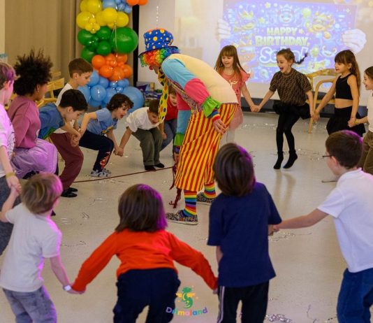 Cum transformi aniversarea copilului tău într-o zi de neuitat în Timișoara, fără stresul organizării Cum transformi aniversarea copilului tău într-o zi de neuitat în Timișoara, fără stresul organizării